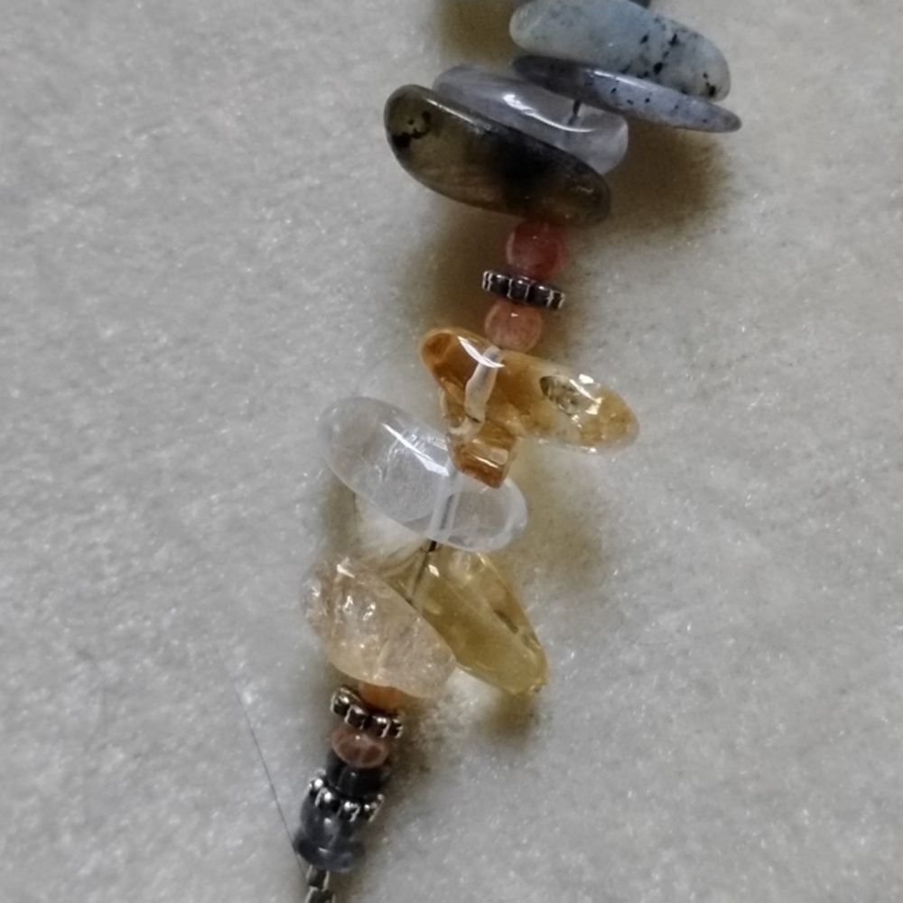HAND CRAFTED CITRINE AND LABRADORITE BRACELET - Picture 2 of 6